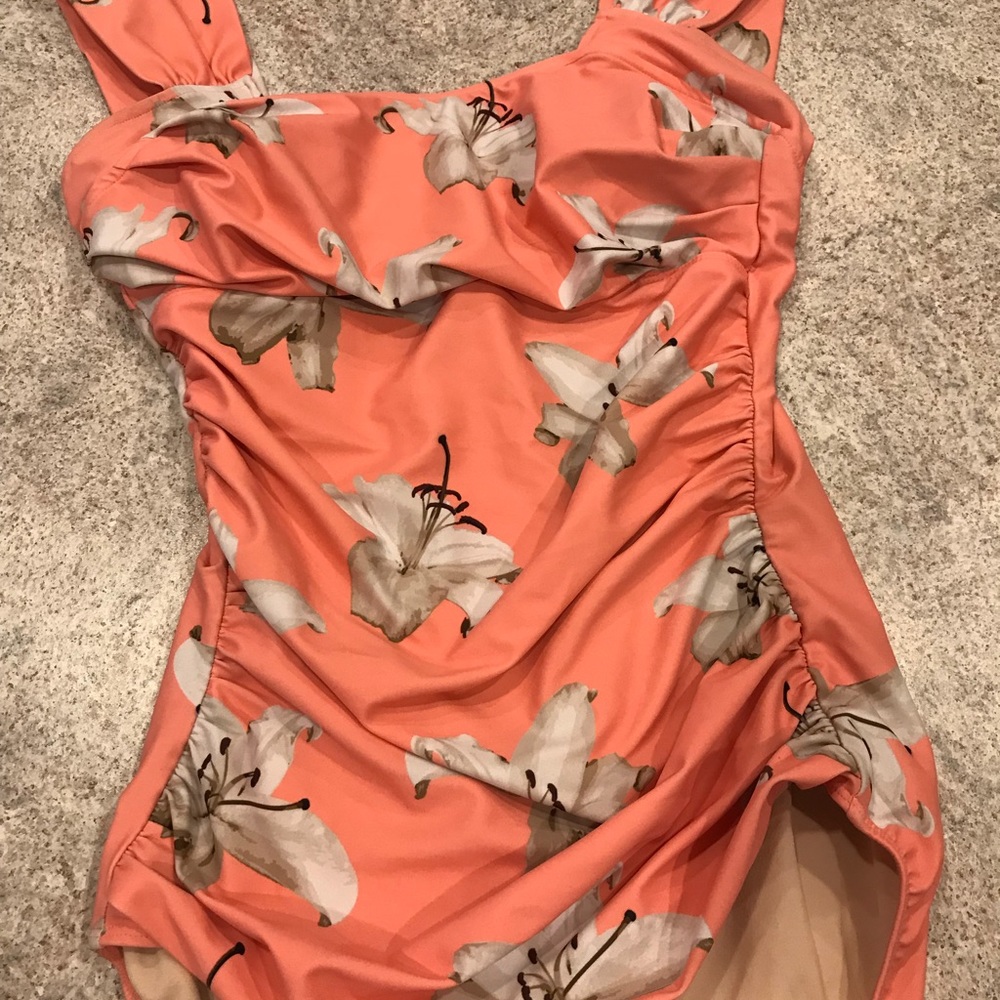 Albion Fit Swimsuit !